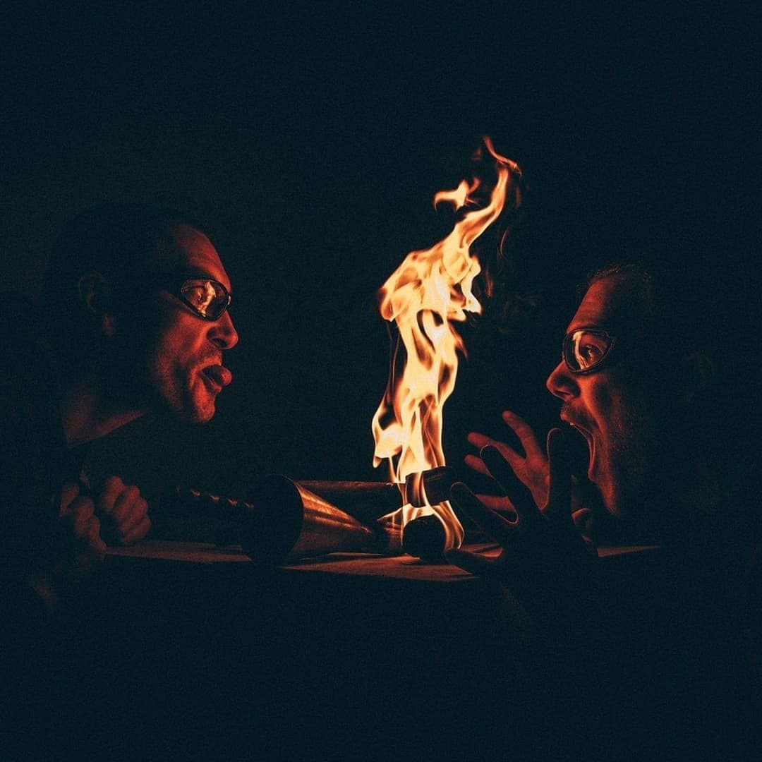 Quarante-Quatre crache du feu au Palais de Tokyo, Paris, « Funny Time »