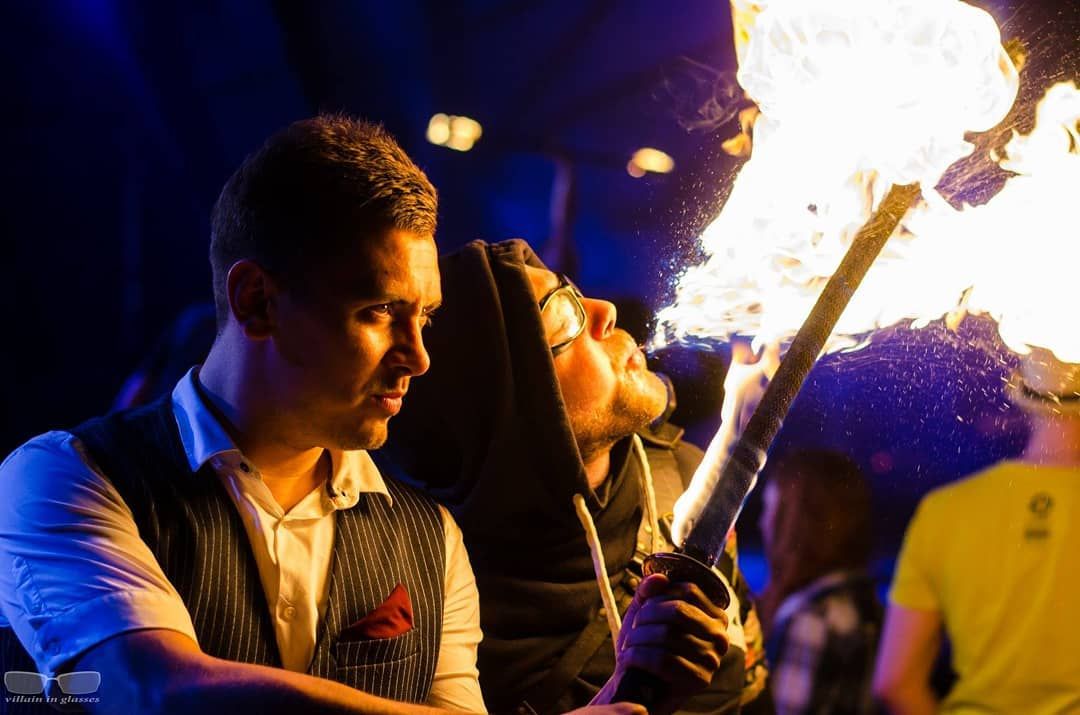 Quarante-Quatre crache du feu au Fire Life Fest 2018, Oujhorod, « Badass Time »