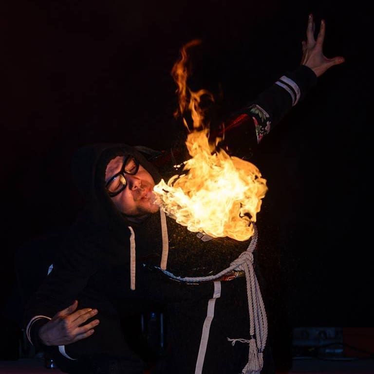 Quarante-Quatre crache du feu au Fire Life Fest 2018, Oujhorod, « Sustain on the ground »