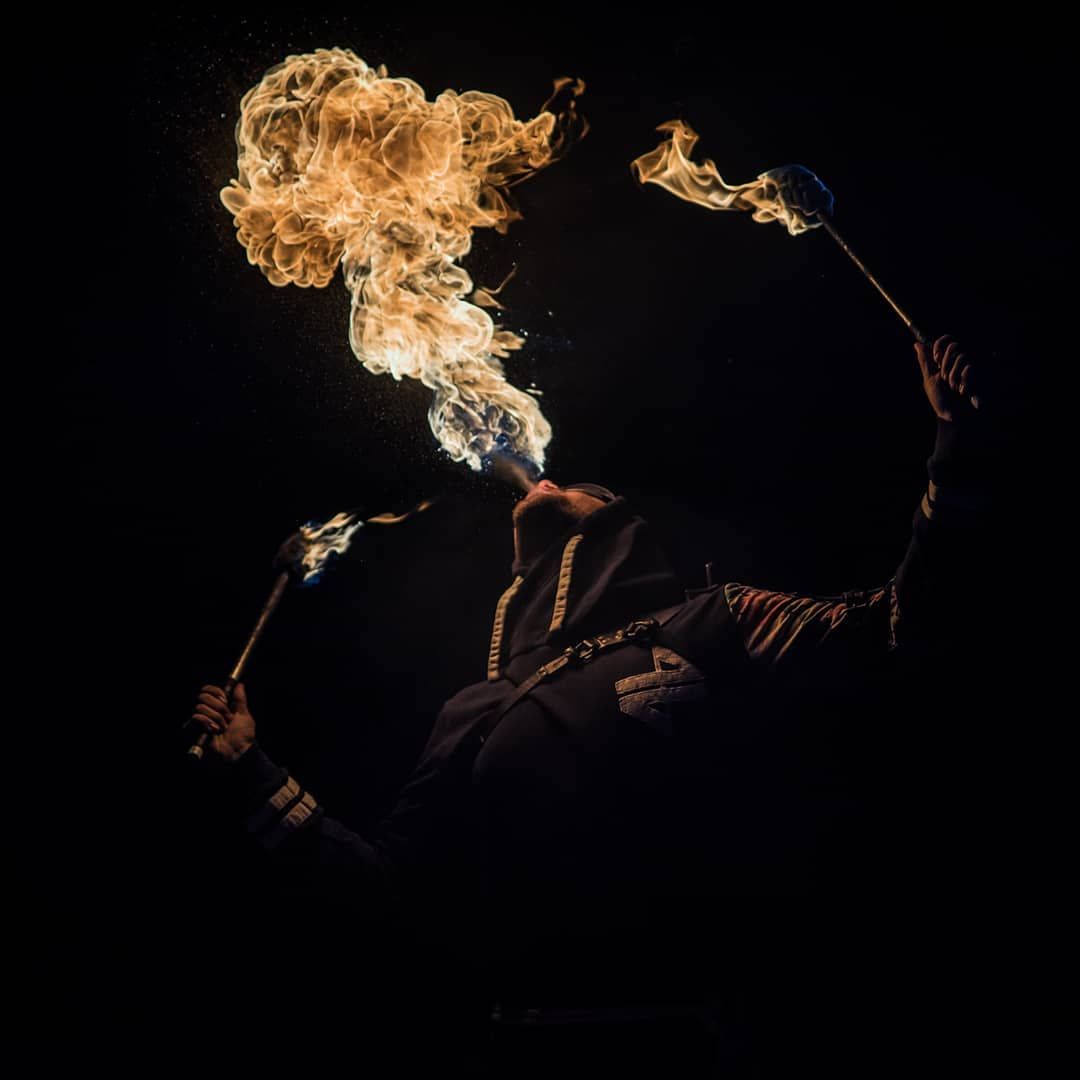 Quarante-Quatre crache du feu au gala du Roztoč Fest 2018, « Never stop turning »