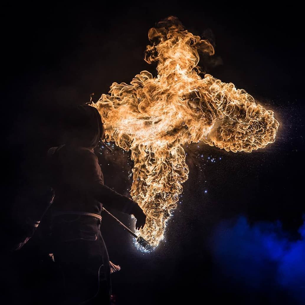 Quarante-Quatre crache du feu à la Graülich Convention Feu 2018, « Boom, no time to explain »
