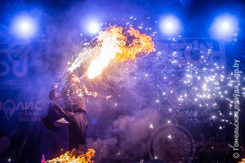 The pyrotechnic show at the Gomel Fire Fest