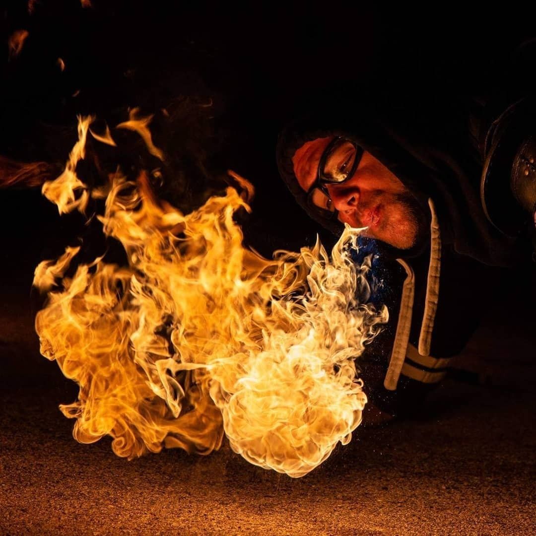 Gala Artemisia 2018 : la flamme part à hauteur du visage