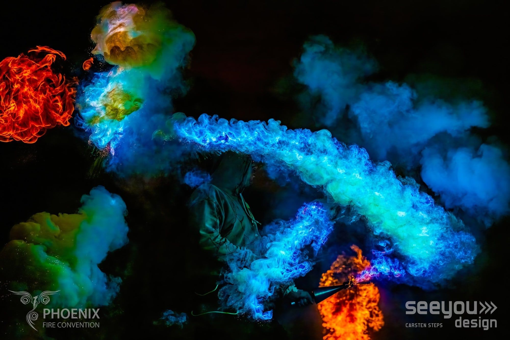 Deux colonnes de feu jaillissent sur la scène du gala Phoenix